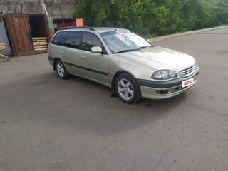 1999 Toyota Avensis I, зелёный, 360000 рублей, вид 3