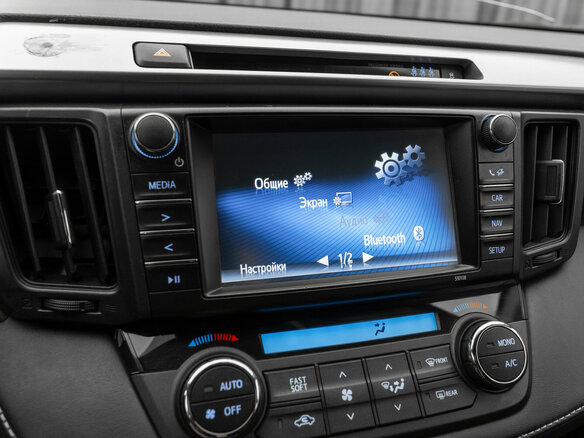 2017 Toyota RAV4 IV (XA40) Рестайлинг, белый - вид 16