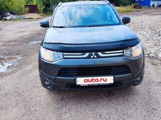 2013 Mitsubishi Outlander III, серый, 1380000 рублей, вид 2