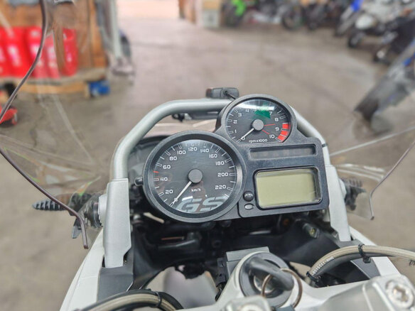 2011 BMW R 1200 GS, белый, 890000 рублей - вид 11