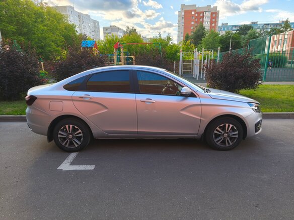2024 Lada (ВАЗ) Vesta I Рестайлинг (NG), серый - вид 4