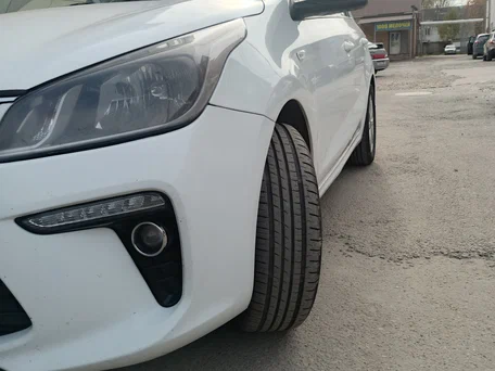 2017 Kia Rio IV, белый, 750000 рублей, вид 1
