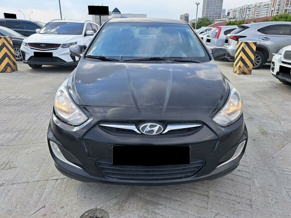 2014 Hyundai Solaris I, чёрный, 630000 рублей