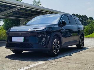 2026 Toyota bZ3X 50 kWh, чёрный, 2300000 рублей, вид 3