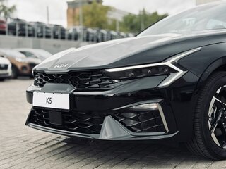 2026 Kia K5 III Рестайлинг, чёрный, 5070000 рублей, вид 5