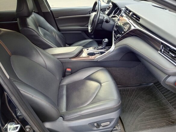 2019 Toyota Camry VIII (XV70), синий, 2300000 рублей - вид 16