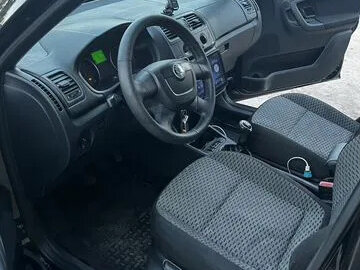 2010 Skoda Fabia II Рестайлинг, чёрный, 415000 рублей - вид 5
