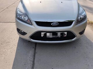 2008 Ford Focus II Рестайлинг, серебристый, 600000 рублей, вид 1
