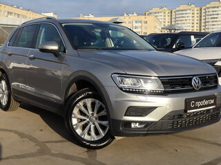 2018 Volkswagen Tiguan II, серебристый, 1599000 рублей, вид 1