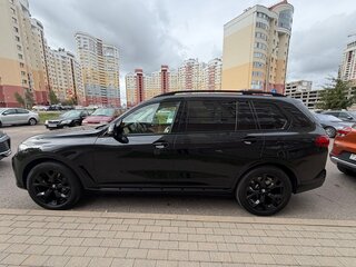 2022 BMW X7 40i I (G07), чёрный, 5640000 рублей, вид 1