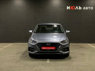 2017 Hyundai Solaris II, серый, 1070000 рублей, вид 2