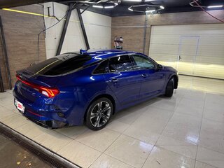 2023 Kia K5 III, синий, 2300000 рублей, вид 4
