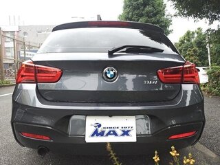 2017 BMW 1 серии 118i II (F20/F21) Рестайлинг, серый, 1100000 рублей, вид 5