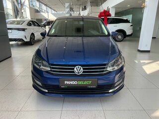 2018 Volkswagen Polo V Рестайлинг, синий, 969000 рублей, вид 2