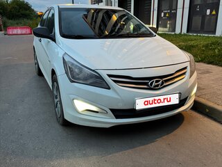 2016 Hyundai Solaris I Рестайлинг, белый, 650000 рублей, вид 3