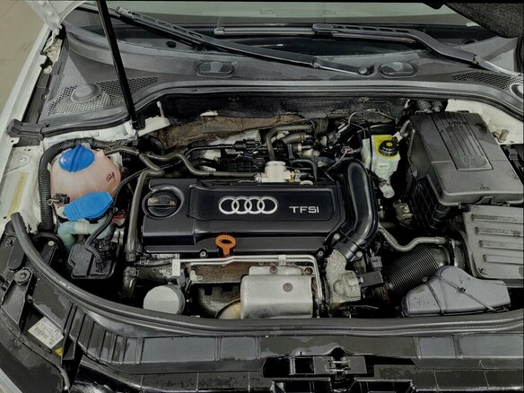 2011 Audi A3 II (8P) Рестайлинг 2, белый, 850000 рублей - вид 13