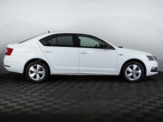 2019 Skoda Octavia III (A7) Рестайлинг, белый, 1847000 рублей, вид 5