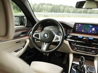 2019 BMW 5 серии 530d xDrive VII (G30/G31/G38), серый, 5250000 рублей, вид 3