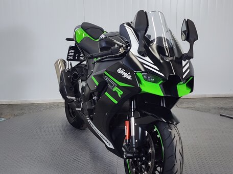 2021 Kawasaki ZX-10R Ninja, чёрный, 1659000 рублей, вид 3