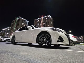 2018 Toyota Crown XIV (S210) Рестайлинг, белый, 3800000 рублей, вид 3