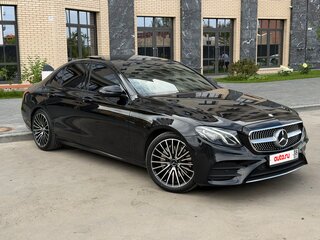 2016 Mercedes-Benz E-Класс 200 V (W213, S213, C238), чёрный, 2999999 рублей, вид 4