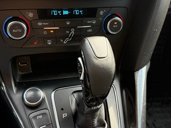 2015 Ford Focus III Рестайлинг, синий, 1000000 рублей - вид 14