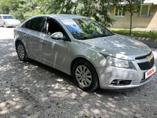 2011 Chevrolet Cruze I, серебристый, 595000 рублей, вид 3