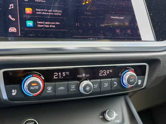 2026 Audi Q3 35 TFSI II (F3), серый, 3999999 рублей - вид 20
