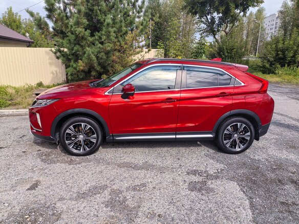2018 Mitsubishi Eclipse Cross I, красный, 1900000 рублей - вид 9