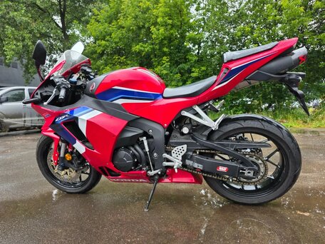 2020 Honda CBR 600RR, красный, 810000 рублей, вид 2