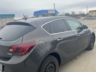 2013 Opel Astra J Рестайлинг, серый, 820000 рублей, вид 4
