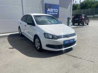 2015 Volkswagen Polo V, белый, 596000 рублей, вид 3