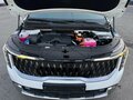 2026 Kia Carnival IV Рестайлинг, белый, 7550000 рублей - вид 2