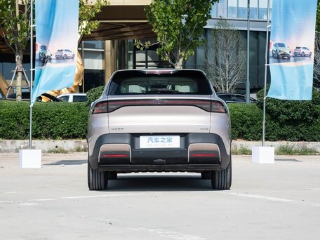 2026 Changan Qiyuan Q05 51.9 kWh II, розовый, 2483900 рублей, вид 2