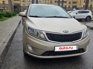 2015 Kia Rio 6-speed III, бежевый, 870000 рублей, вид 2