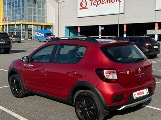 2015 Renault Sandero Stepway II, красный, 750000 рублей, вид 5