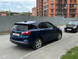 2020 Chevrolet Equinox III, синий, 1890000 рублей, вид 3