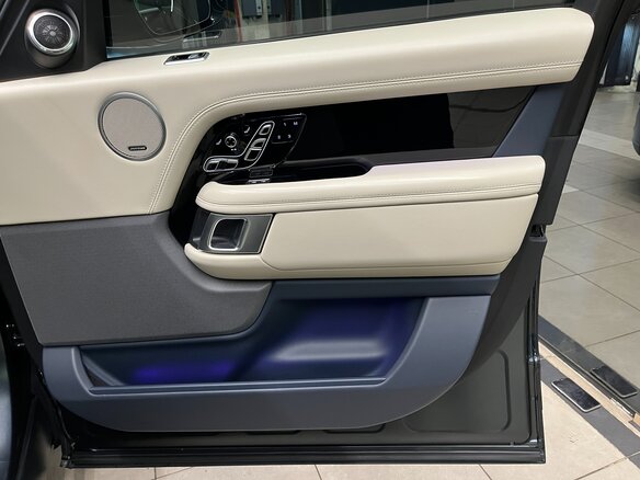 2021 Land Rover Range Rover IV Рестайлинг, серый, 11050000 рублей - вид 28
