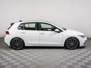 2022 Volkswagen Golf VIII, белый, 2699000 рублей, вид 5