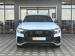 2018 Audi Q8 55 TFSI I (4M), белый, 3550000 рублей, вид 2