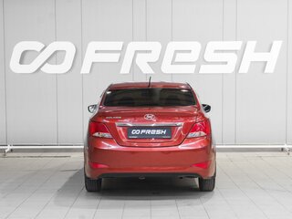 2016 Hyundai Solaris I Рестайлинг, красный, 729000 рублей, вид 4