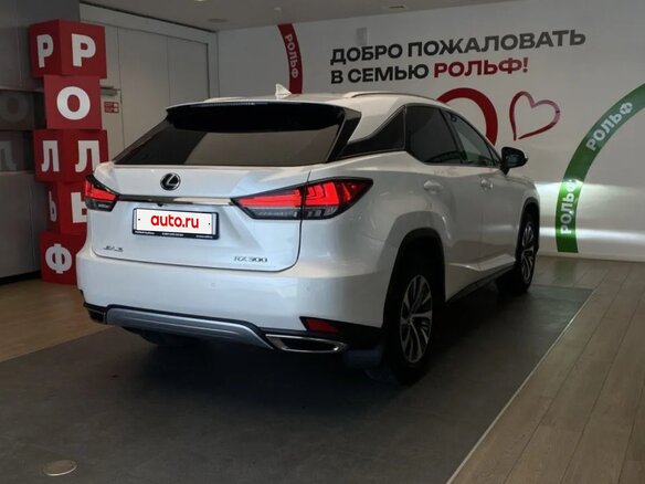 2021 Lexus RX 300 IV Рестайлинг, белый, 4850000 рублей - вид 12