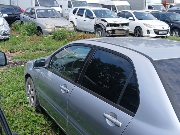 2004 Mitsubishi Lancer IX, серебристый, 110000 рублей - вид 3