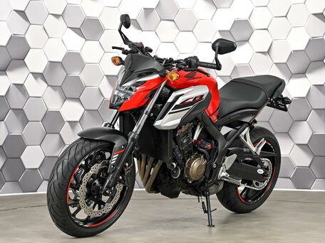 2017 Honda CB 650F, красный, 725000 рублей, вид 2