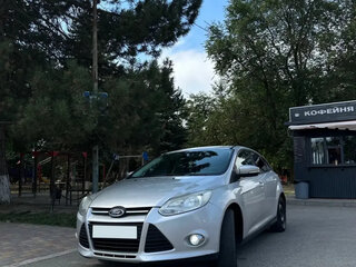 2013 Ford Focus III, серебристый, 700000 рублей, вид 4