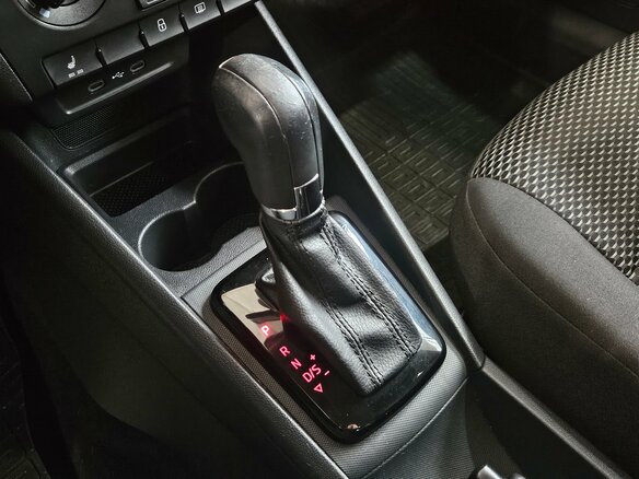 2021 Volkswagen Polo VI, белый, 1395000 рублей - вид 15