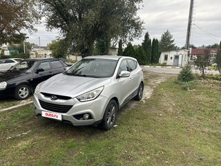 2015 Hyundai ix35 I Рестайлинг, серебристый, 1500000 рублей, вид 3