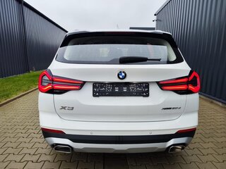 2021 BMW X3 20d xDrive III (G01) Рестайлинг, белый, 6400000 рублей, вид 4