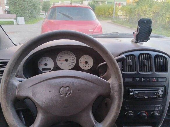 2003 Dodge Caravan 4-speed IV, серебристый - вид 8