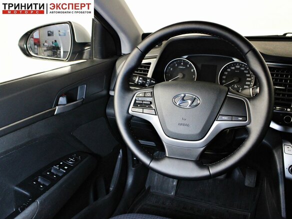 2017 Hyundai Elantra VI (AD), серебристый, 1347000 рублей - вид 11